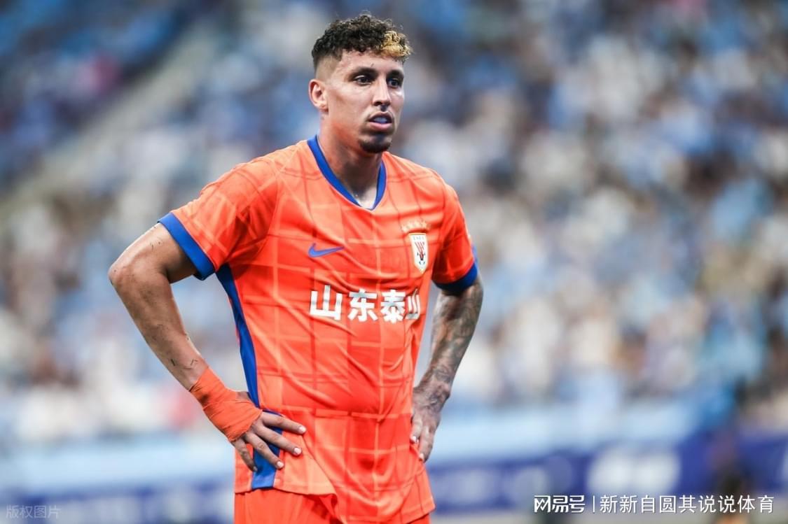 开云体育入口-泰山现在肯定不止和祖马谈判，最后来的外援中卫一定是免签的类型